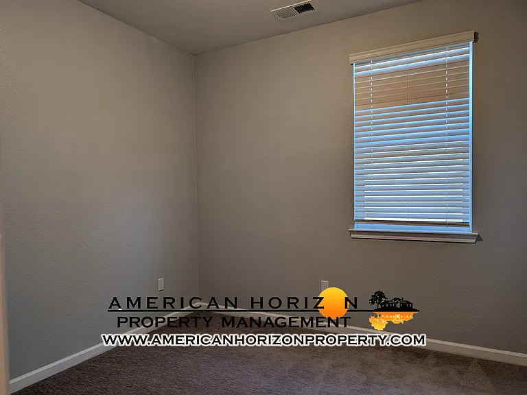 6416 Campus Pkwy — Photo 18