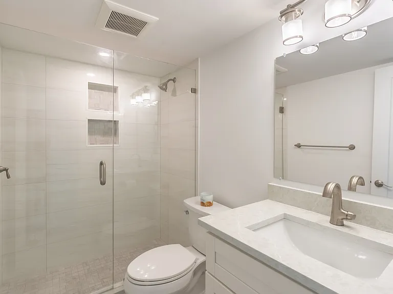 604 12th Ave S #604 — Photo 12