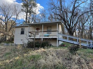 1070 Archer St, Mammoth Spring, AR 72554