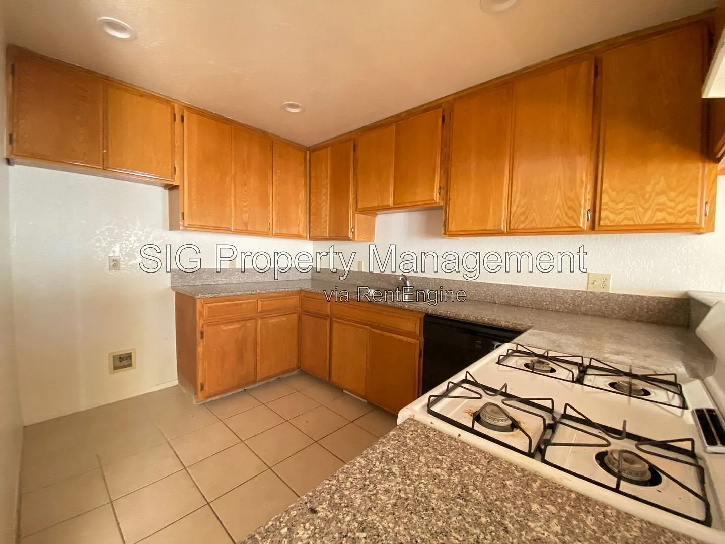 2 bed, 2.5 bath, 1100 sqft, $2,295 — Photo 3