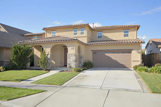 1616 Flores Way photo 1