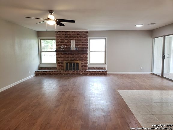 2nd image of 8003 Hickory Frst