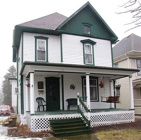1st image of 137 S Franklin St