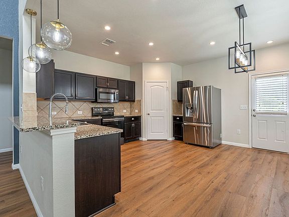 5th image of 3304 Ortman Dr