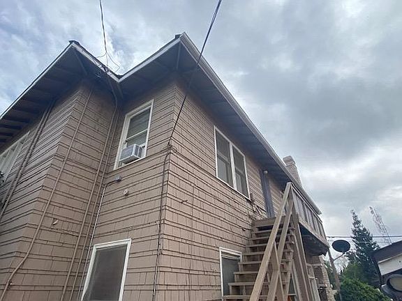3rd image of 1143 E Olive Ave APT 4
