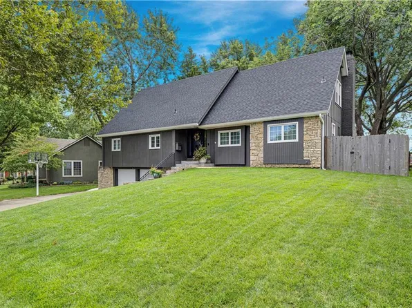 11113 W 99th Pl, Overland Park, KS 66214