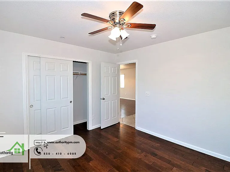 19757 Brokeoff Mountain Pl #B — Photo 14