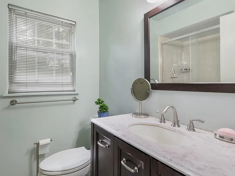 646 Green Briar Rd — Photo 16