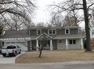 562 Lyman Pl, Saint Louis, MO 63119