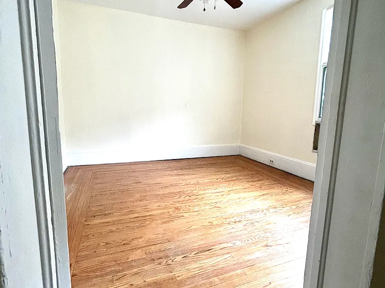 17 W Main St — Photo 26