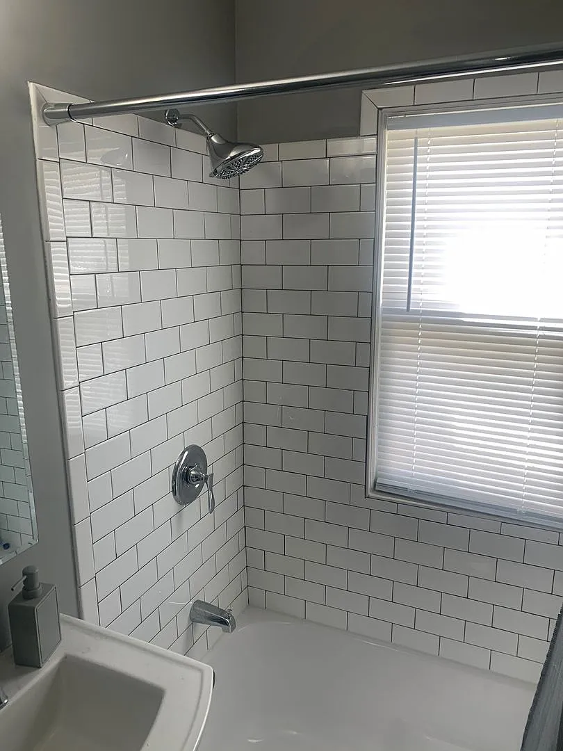 Completely Updated 2 Bedroom in South Minneapolis — Photo 2