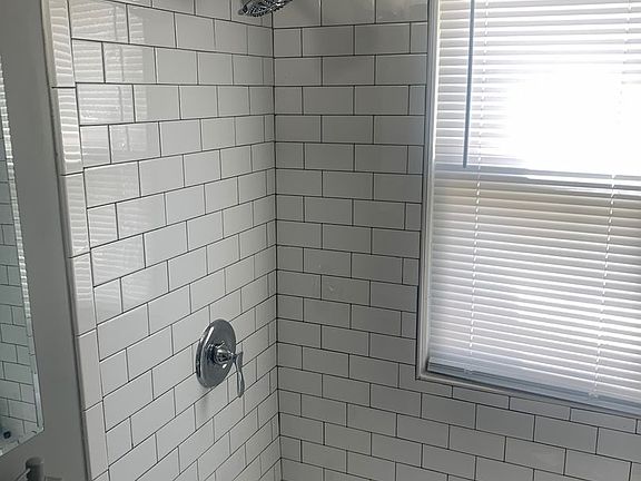2nd image of 5604 1st Ave S