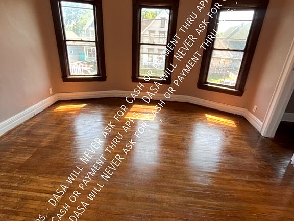 5th image of 305 14th St Front Uf