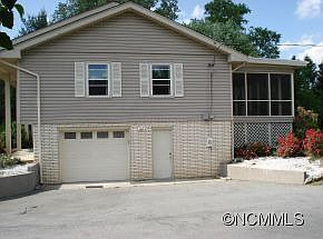 garage/basement entry