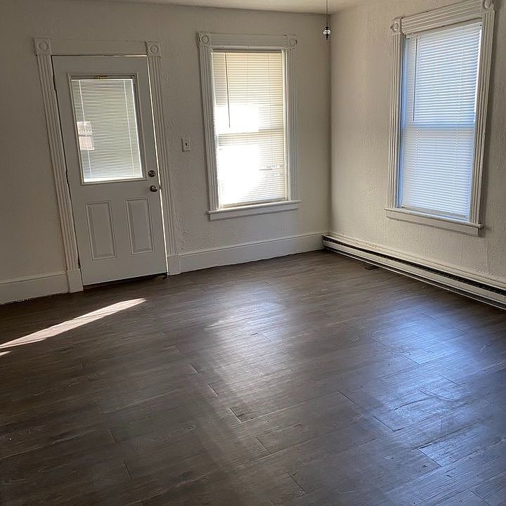 1st image of 5155 N Catherine St #5153