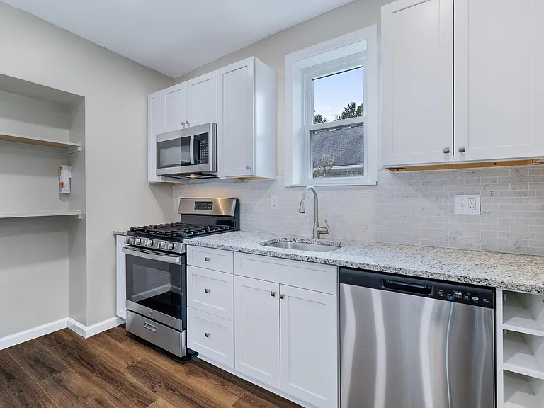3170 McRoberts Rd #3/25 — Photo 5