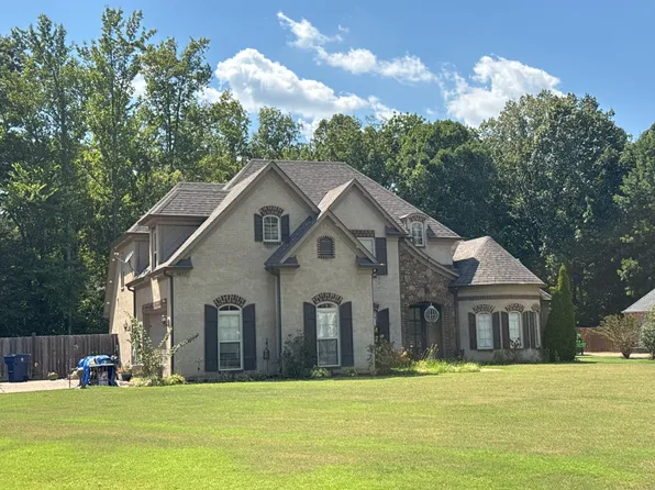 5692 Burlington Ln, Olive Branch, MS 38654