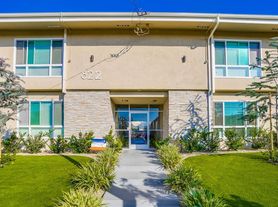 822 N. Inglewood Ave