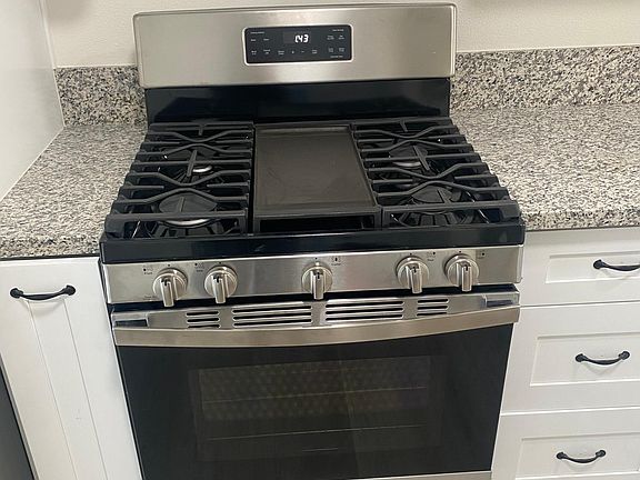 New Gas Stove & Range