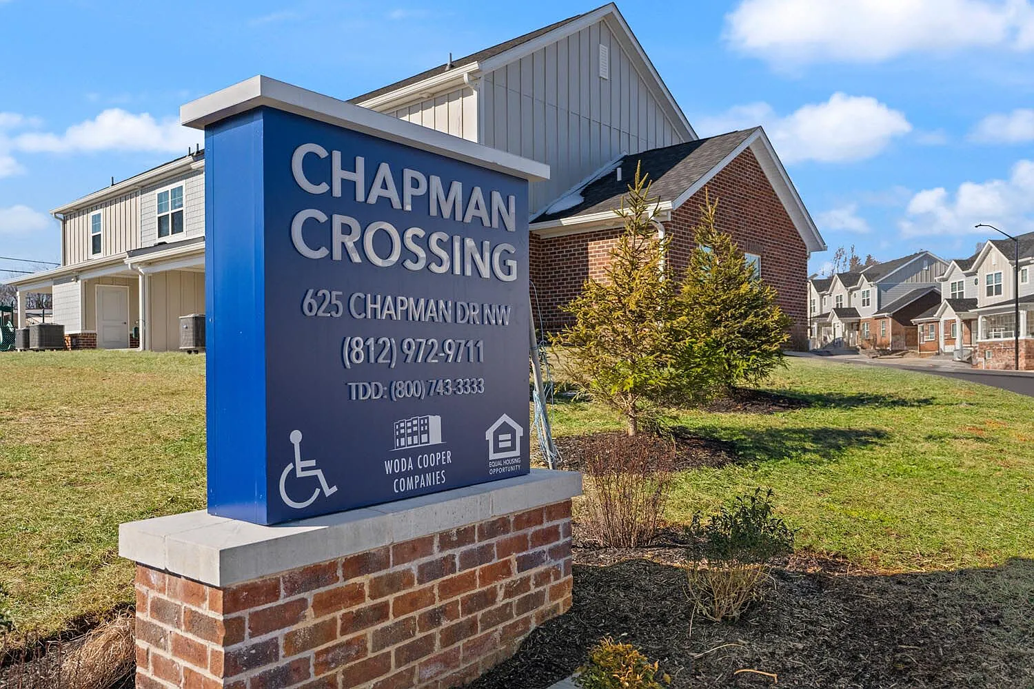 Chapman Crossing — Photo 1
