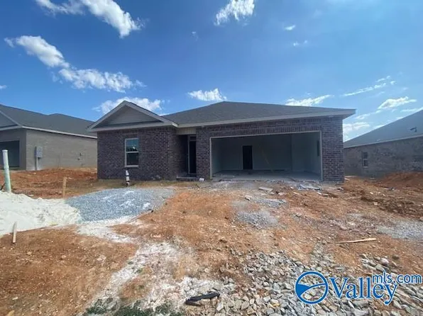 22469 Regent Dr, Athens, AL 35613