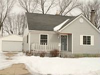1st image of 1624 Peterson Ave