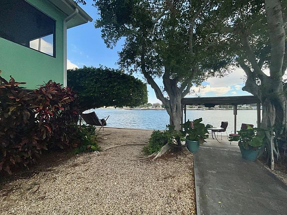 5th image of 2303 Bay Blvd #3