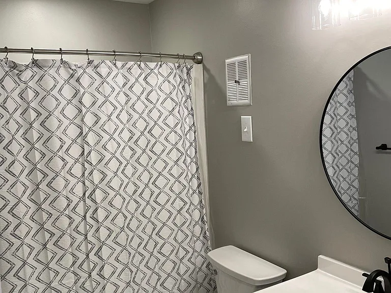 Full Bath1
