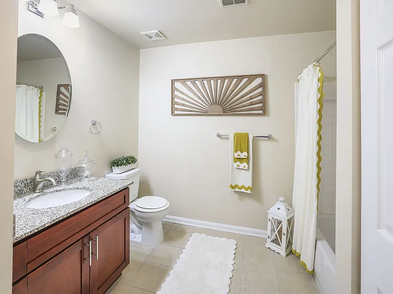 Stonehaven Apartments — Photo 15