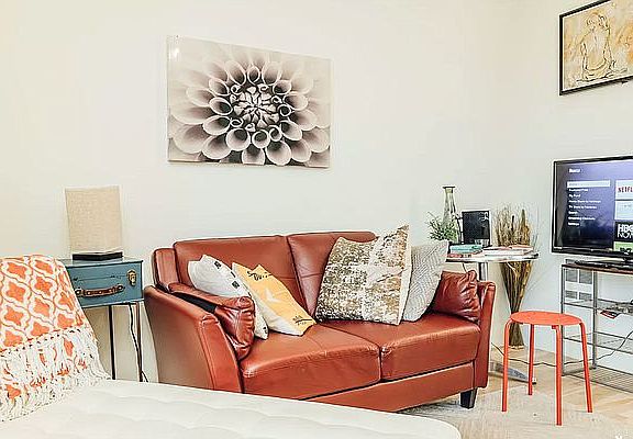 3rd image of 185 Troutman St #40