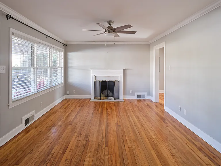 2441 N Decatur Rd — Photo 18