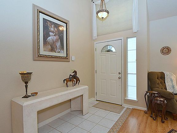 2nd image of 6526 Everhill Cir