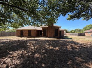 133 Jason Dr, Red Oak, TX 75154