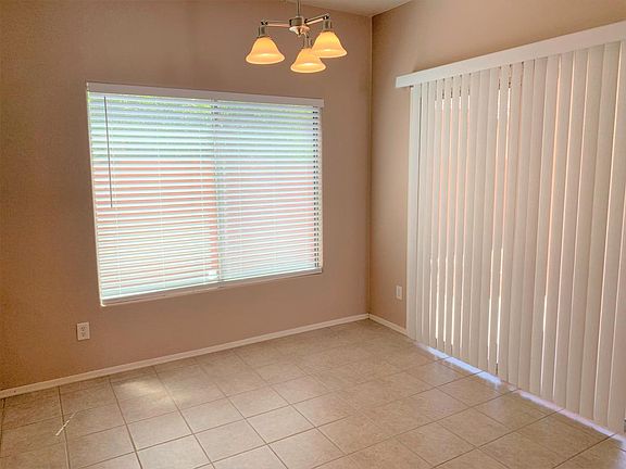 5th image of 2723 E Remington Pl
