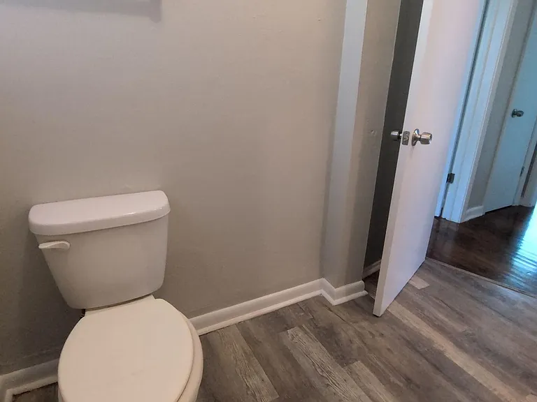 5217 Mays Dr — Photo 7