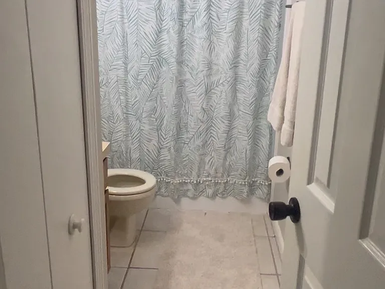 8821 Townsquare Dr S — Photo 27