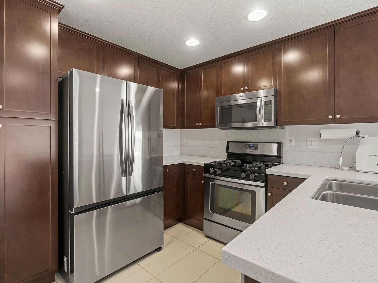 2 bed, 1429 sqft, $4,500 — Photo 4
