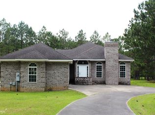 2438 Covey Rd, Metter, GA 30439