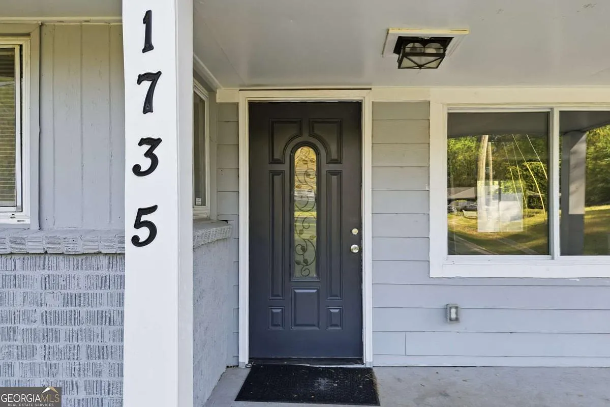 Building Photo - 1735 Carter Cir