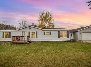 231 Saganing Rd, Bentley, MI 48613