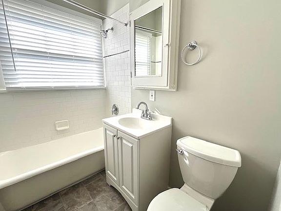 5th image of 1166 Park Blvd APT 321