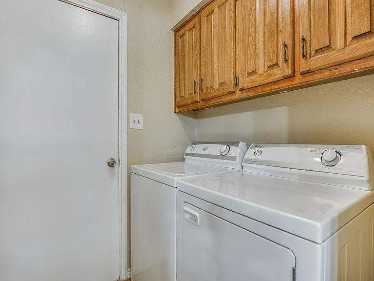 2nd bathroom.