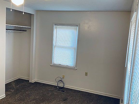 3rd image of 604 Almond Ave
