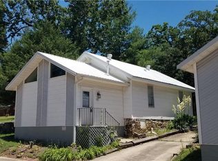 621 W Adams St, Fayetteville, AR 72701