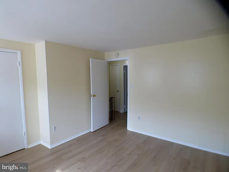 1769 Village Green Dr #Y-82 — Photo 13