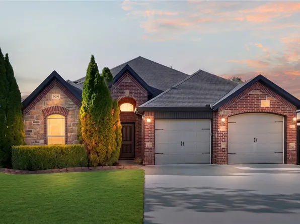 5608 W Murfield Dr, Rogers, AR 72758