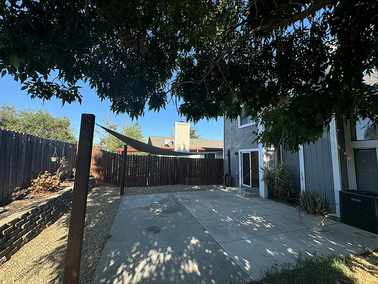 239 Almondtree Ln — Photo 20