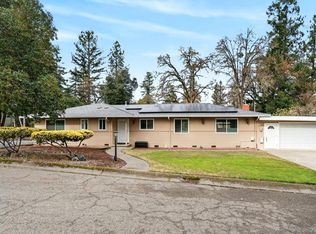 1580 Glenwood Drive, Ukiah, CA 95482