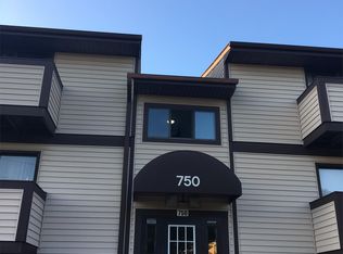 750 Heather Ridge Dr #15L, Frederick, MD 21702