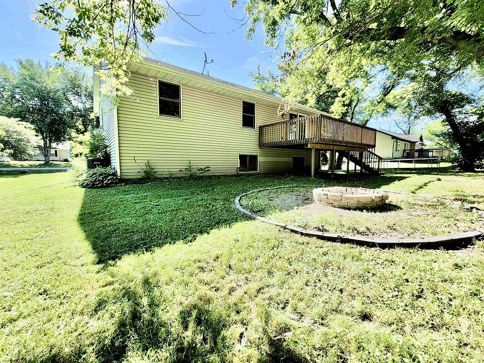 414 Staffordshire Dr NE, Poplar Grove, IL 61065 Zillow